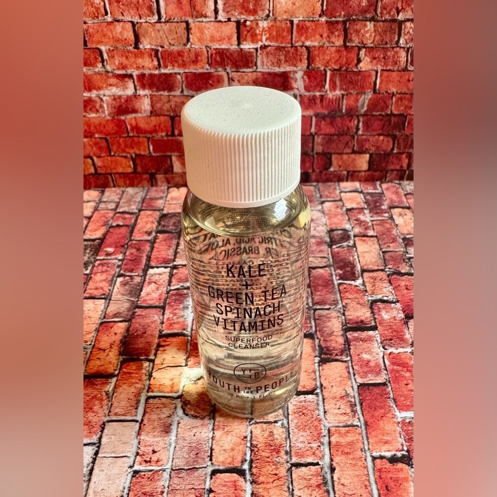 Youth to the People Superfood Cleanser Brand New